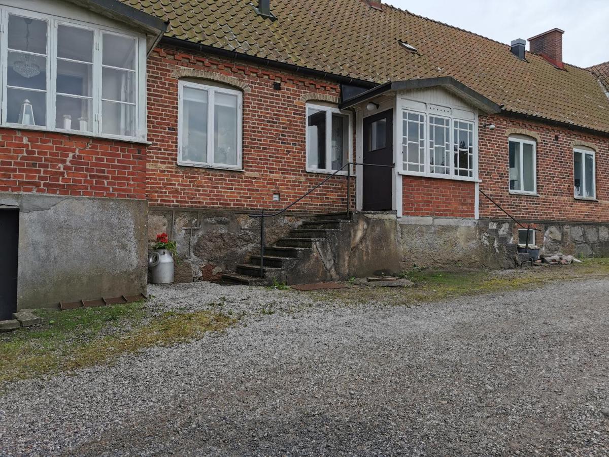 Gamla Skolan Rum & Oevernattning I Spjutstorp Apartment Exterior foto