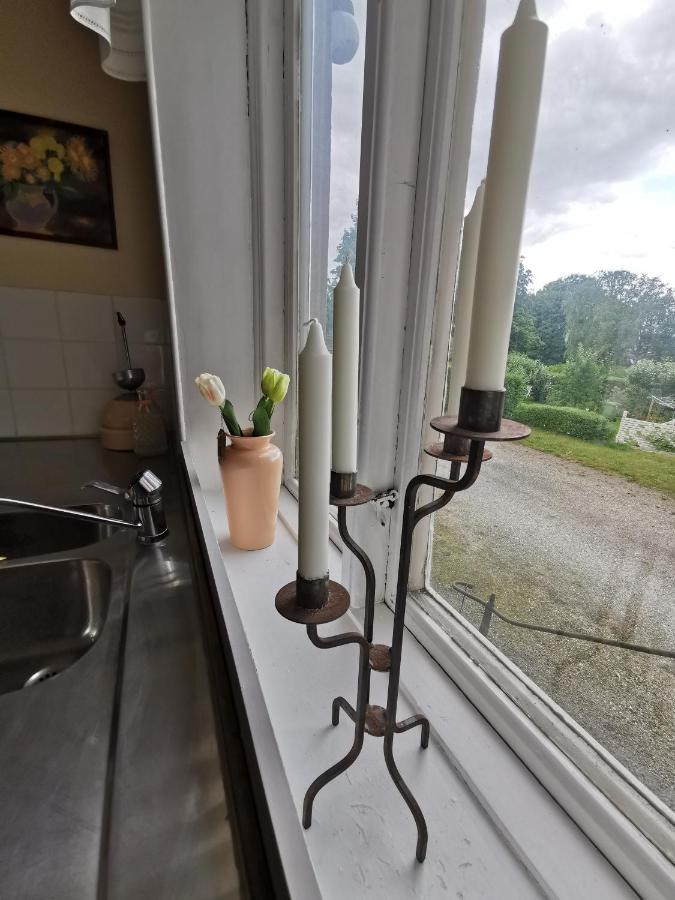 Gamla Skolan Rum & Oevernattning I Spjutstorp Apartment Exterior foto